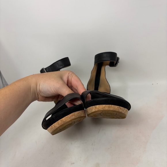 UGG Zoe II Sandal Size 6 - Picture 8 of 13